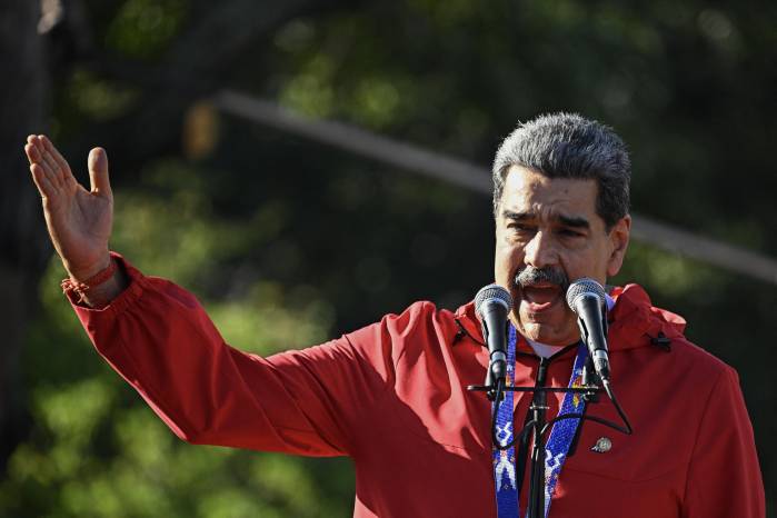 El presidente venezolano, Nicolás Maduro, pidió evitar una guerra en la región y denunció supuestas operaciones encubiertas de la CIA tras nuevas tensiones con Estados Unidos.