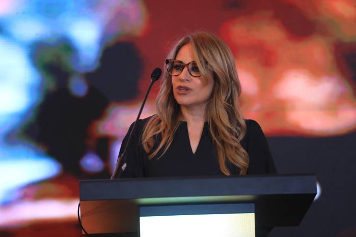 Marcela Steffens, gerente general del hotel Bristol ofreció unas palabras de bienvenida.