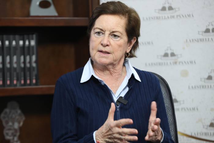La historiadora peruana Cecilia Bákula recordó que América Latina fue la precursora del multilateralismo.