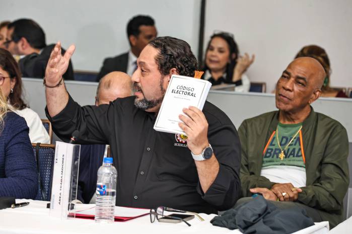 Momentos de la discusión.