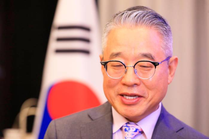 El embajador de Corea en Panamá, Byoung-jin Han.