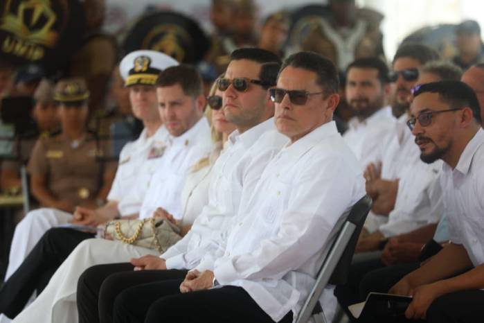 El ministro de Seguridad de Panamá, Frank Ábrego, asistió al evento junto a otras autoridades locales.
