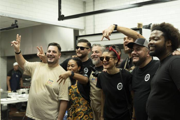Los chefs se unen para mostrar su faceta solidaria en ArepaSOS.