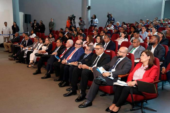 Magistrado del TE advierte la necesidad de un censo electoral