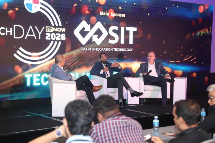 Conferencia sobre innovación tecnológica y servicios gestionados desarrollada en el marco de la 21.ª edición del Tech Day Panamá, organizada por Connecta B2B.