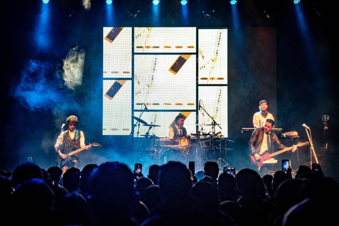 Durante su gira ‘Clásicos Totales’ en 2025, dieron 124 shows en 120 ciudades diferentes de todo el mundo.