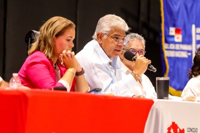 Mulino destacó la importancia de proyectos estratégicos como el tren Panamá-David y el sistema de riego Remigio Rojas.
