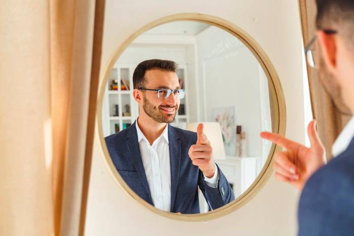 Especialistas advierten que el bótox puede influir en la percepción y expresión de las emociones.