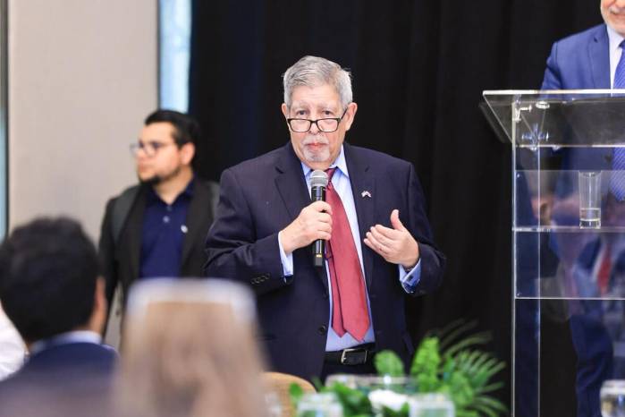 Panamá busca atraer inversión de Texas en sectores estratégicos