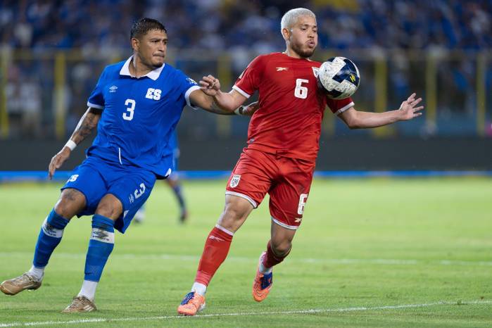 Fulo Martínez durante el partido entre El Salvador y la selección de Panamá.