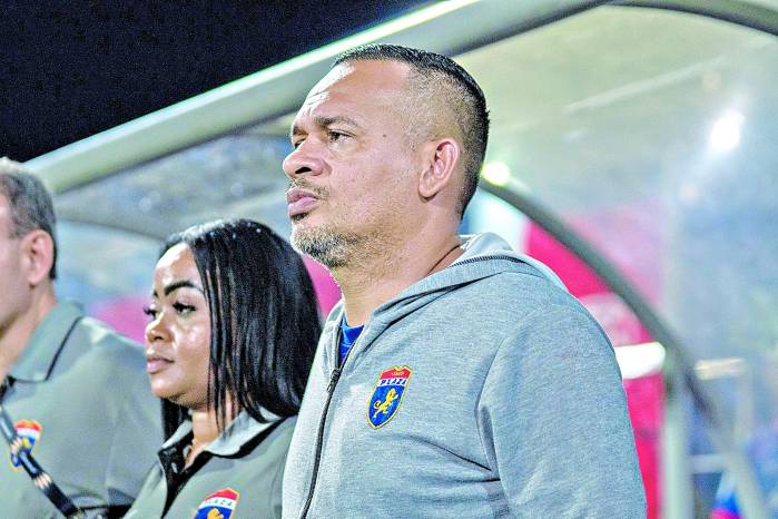 El entrenador del Plaza Amador, Mario Méndez.