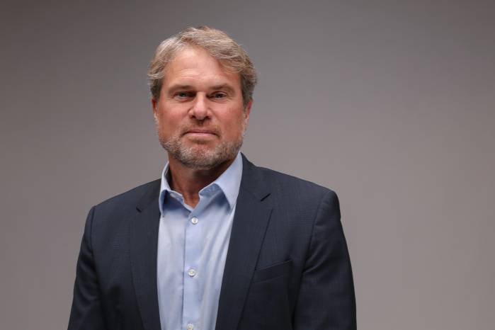 Gerente general de BID Invest, James Scriven.