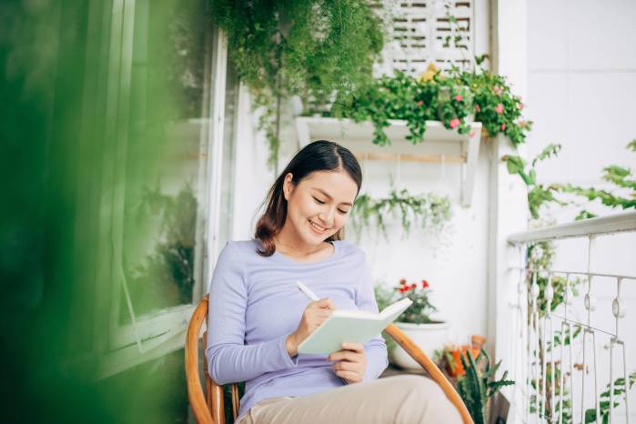 Uno de los principales beneficios que identifica la especialista Leidy Martínez es la reducción del sobrepensamiento.