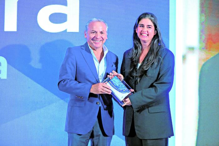 Además del incentivo económico, las participantes seleccionadas recibirán acompañamiento, capacitación y herramientas para fortalecer el crecimiento de sus iniciativas.