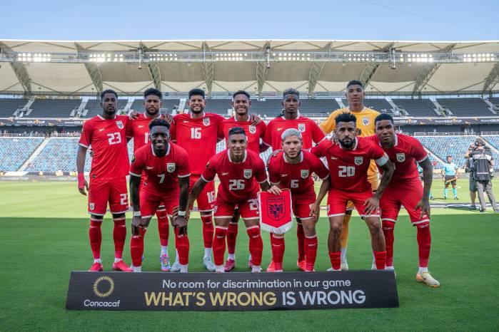 Equipo de Panamá que juega ante Guadalupe en Copa Oro.