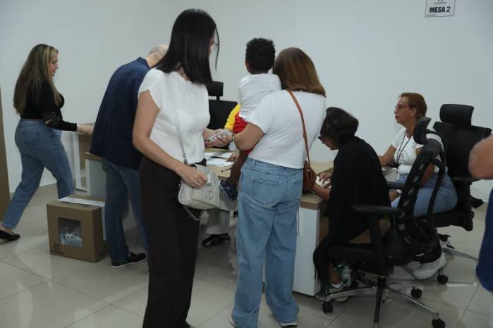 Minuto a minuto de la jornada electoral en Colombia