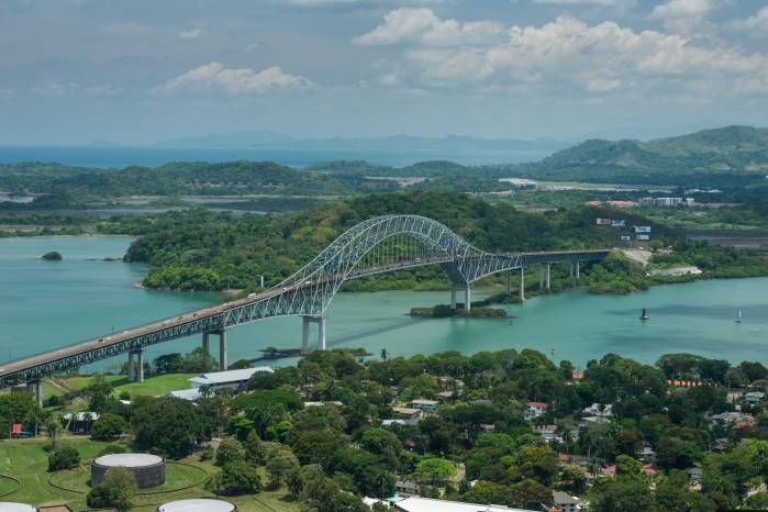 El puente en Colón
