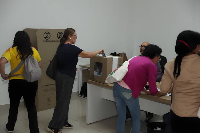 Unos 26.000 colombianos residentes en Panamá están habilitados para participar en la segunda vuelta de las elecciones presidenciales de Colombia.