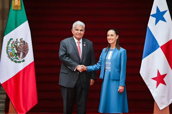El encuentro se sostuvo este miércoles en el Palacio Nacional de México.