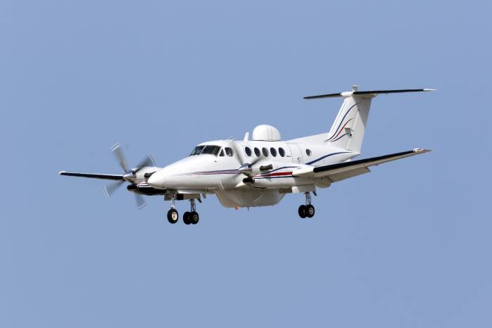 Imagen ilustrativa donde aparece un avión modelo Beechcraft 300 king.