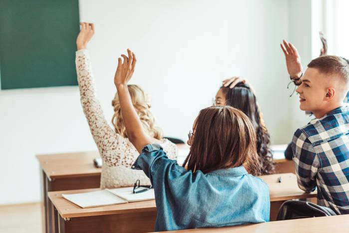 En medio de un panorama educativo que continúa transformándose a gran velocidad, la discusión parece alejarse cada vez más de la pregunta sobre si la inteligencia artificial debe utilizarse o no.