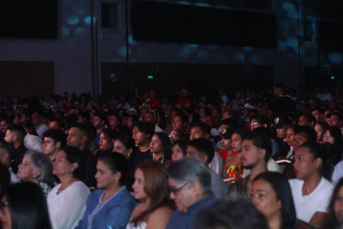 Miles de asistentes se dieron cita al evento del expresidente Martín Torrijos