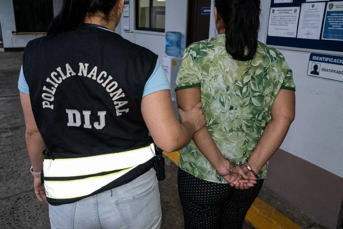 Amas de casa y docentes implicados en los diplomas falsos del Meduca