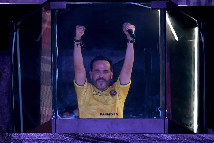 Abelardo de la Espriella asumirá la presidencia de Colombia con una agenda marcada por seguridad, ajuste estatal y conservadurismo.