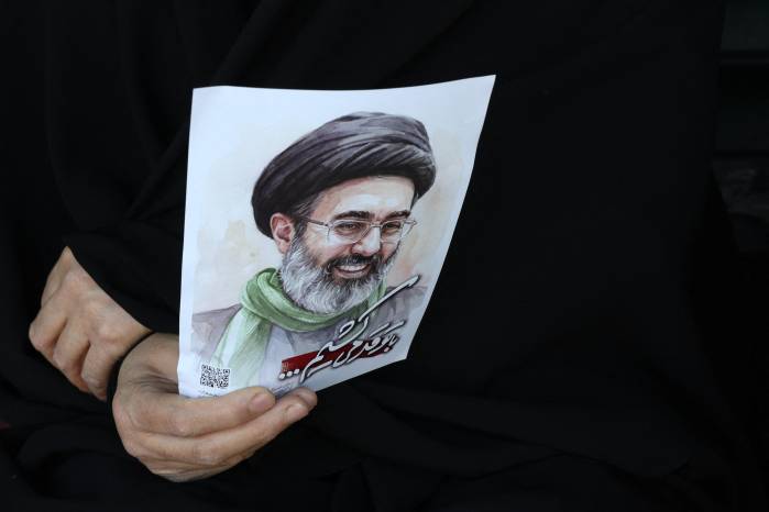 El ataque también acabó con la vida de su padre, el anterior líder supremo Ali Khamenei.