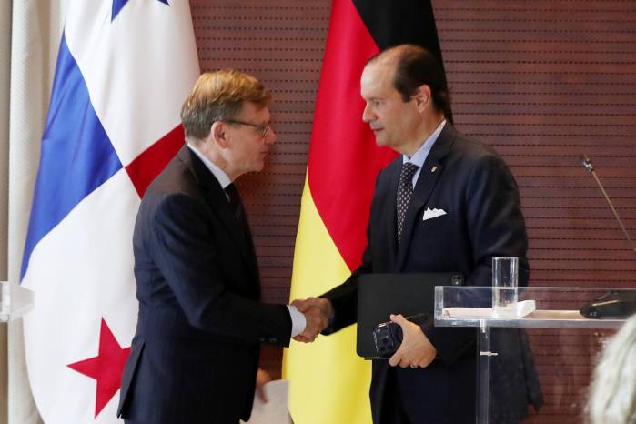 El canciller Javier Martínez-Acha intercambió impresiones con su homólogo alemán Johann Wadephul, durante una conferencia de prensa esta mañana en la Cancillería.
