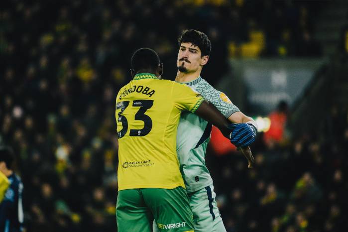 EL defensor panameño, José Córdoba.