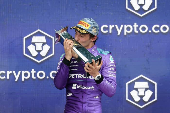 El italiano Andrea Kimi Antonelli (Mercedes) en el podio del Gran Premio de Miami