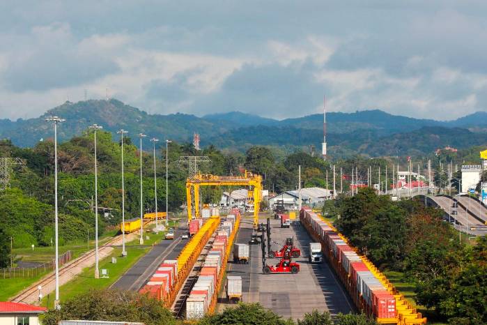 Con su desempeño y ubicación estratégica, Panamá fortalece su posición como plataforma regional de servicios.