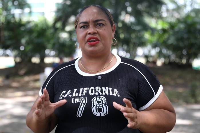 Yuliana Prado, mujer panameña dedicada en la informalidad.