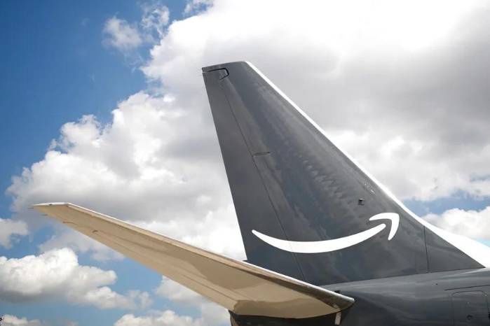 El aeropuerto de Miami quedó temporalmente paralizado tras el incidente con un avión de carga de Amazon Prime Air.