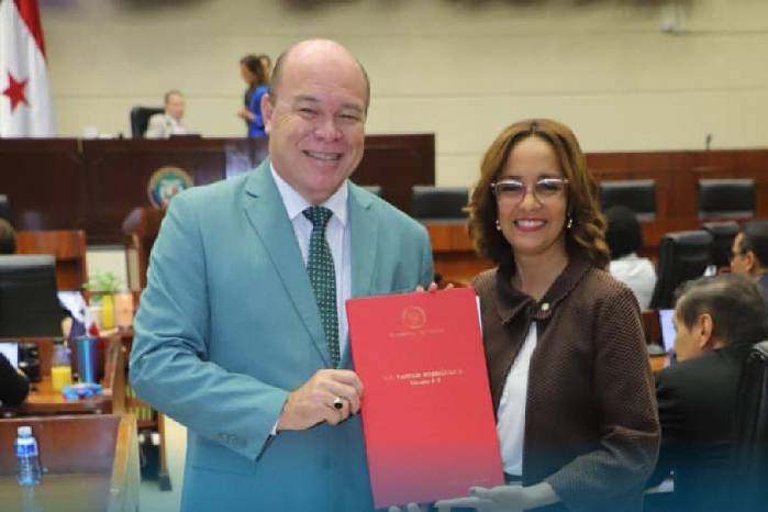 La diputada Yarelis Rodriguez presentó el anteproyecto de ley el pasado jueves 6 de agosto.
