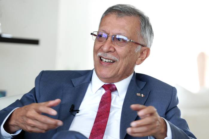 Rebelde, historiador y bolivariano