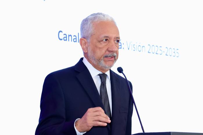 El administrador del Canal de Panamá, Ricaurte Vásquez.