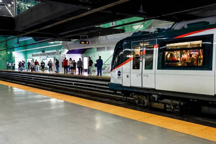 El Metro de Panamá confirmó que las operadoras prestan servicios mediante redes 3G y LTE. La infraestructura de conectividad en túneles fue instalada originalmente en 2015, el reto ahora es 5G.