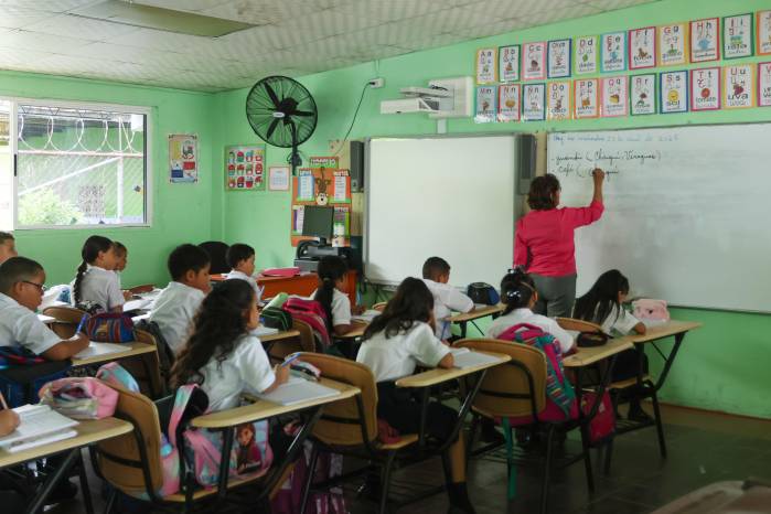 Según datos del Ministerio de Educación, en Panamá tenemos alrededor de 70,011 docentes.