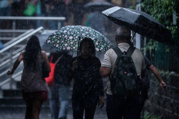 El informe alerta de las condiciones típicas de la temporada lluviosa, con lluvias y actividad eléctrica en distintas regiones.
