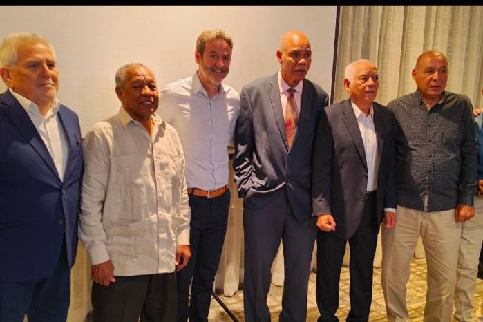 Argentina reina en el 78, Panamá debuta en eliminatorias