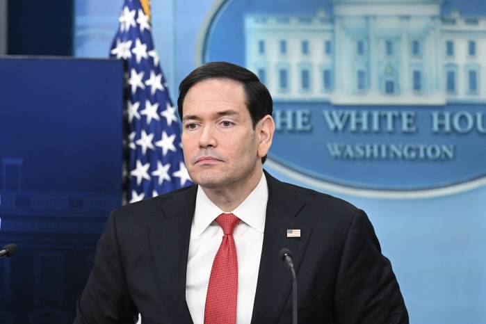 Rubio acusó a la empresa estatal Gaeza, vinculada a las Fuerzas Armadas cubanas, de controlar gran parte de la economía de la isla.