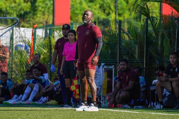 El entrenador de la selección sub-17, Felipe Baloy.