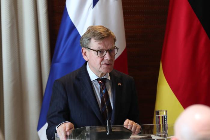 El ministro alemán de Exteriores Johann Wadephul elogió los esfuerzos de Panamá por mantener la normalidad de los tránsitos habituales por el Canal.