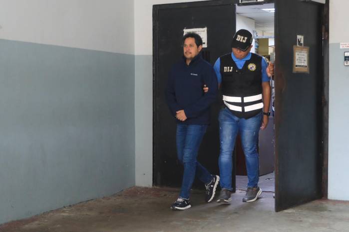 Un juez decretó detención provisional al exdirector de la DGI, Publio De Gracia.