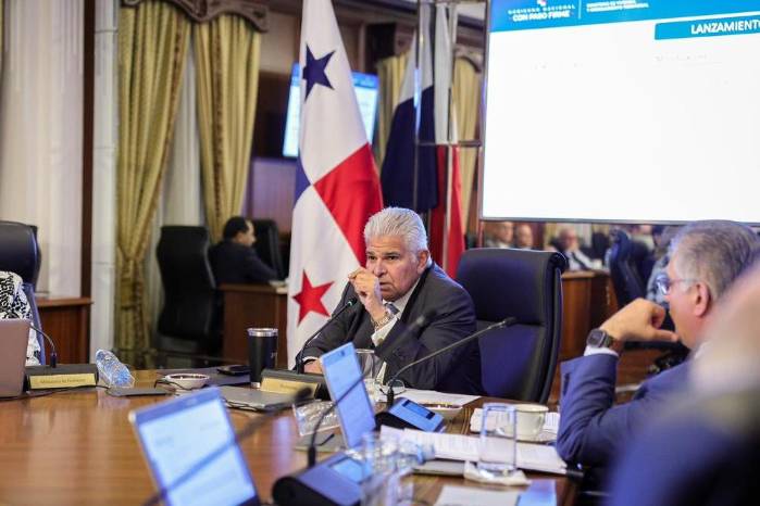 El presidente José Raúl Mulino impulso la iniciativa para salir de la lista gris del país suramericano.