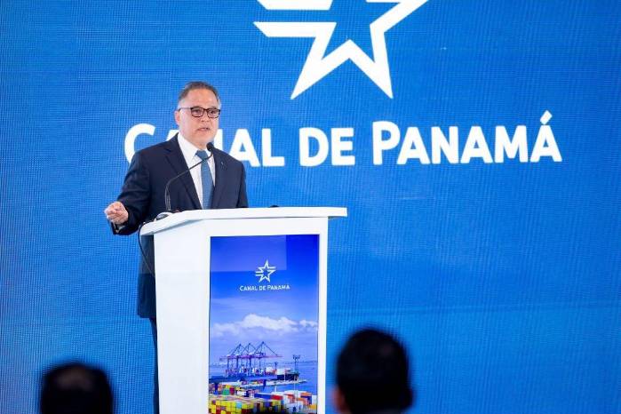 El administrador Ricaurte Vásquez destacó la contribución de Vial al crecimiento de los ingresos y la rentabilidad del Canal en beneficio de Panamá.