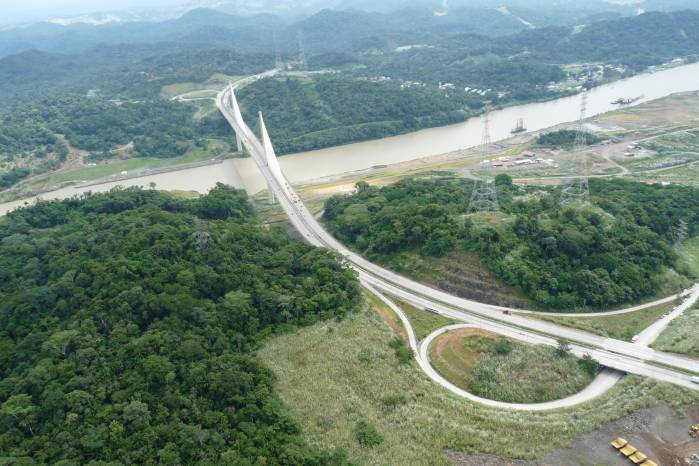 El Puente Centenario conecta la ciudad de Panamá con el sector oeste del país y es uno de los puntos clave del proyecto de rehabilitación y ensanche de la carretera.