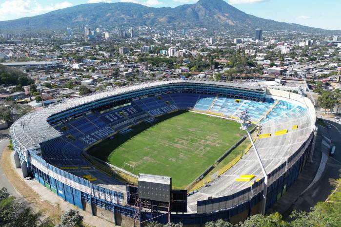 El Cuscatlán ha sido un estadio inexpugnable para la Selección Mayor, solo la selección preolímpica Sub-23 ganó allí en 1999.